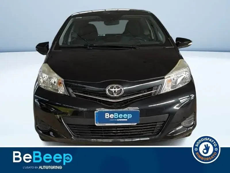 Usata Toyota Yaris Active 69 CV (50 kW) 2012 Nero metallizzato Utilitaria