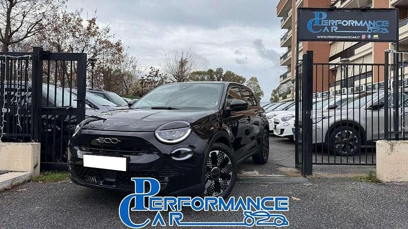 Nero metallizzato Usata 2025 Fiat 600 La Prima SUV | 18.880 € (Super prezzo) - Immagine 1/4