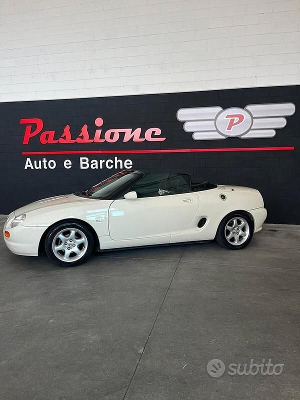 Usata MG F 120 CV (88 kW) 1999 Bianco Cabrio