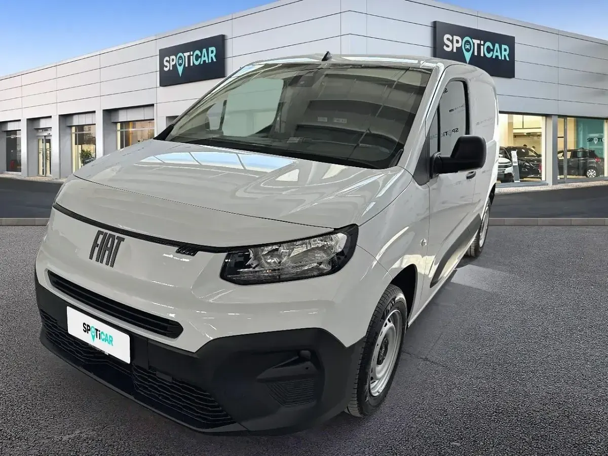 Usata Fiat Doblò 102 CV (75 kW) 2025 Monovolume