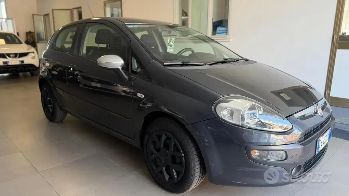 Usata Fiat Punto Evo Dynamic 77 CV (56 kW) 2010 Grigio Utilitaria