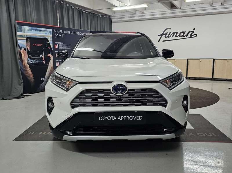 Usata Toyota RAV4 Hybrid Style 222 CV (163 kW) 2021 Bianco SUV