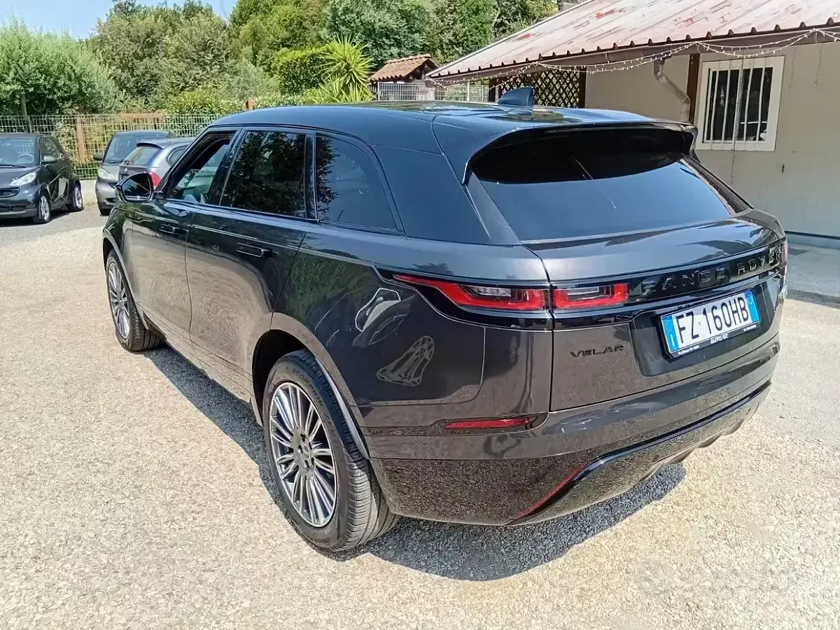 Usata Land Rover Range Rover Velar SE Dynamic 241 CV (177 kW) 2020 Grigio SUV