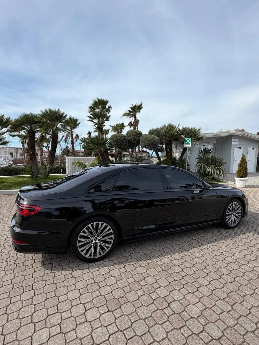 Usata Audi A8L 285 CV (209 kW) 2021 Nero Berlina