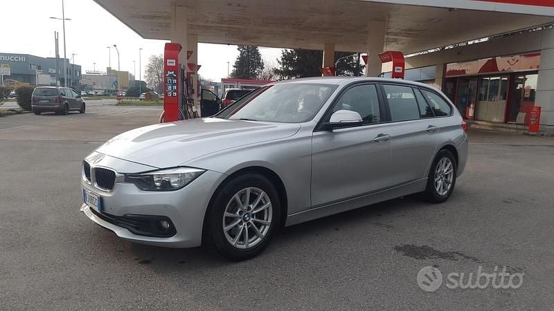 Usata BMW 320 150 CV (110 kW) 2017 Grigio Station wagon