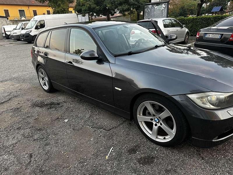 Usata BMW 320 163 CV (119 kW) 2005 Grigio Station wagon