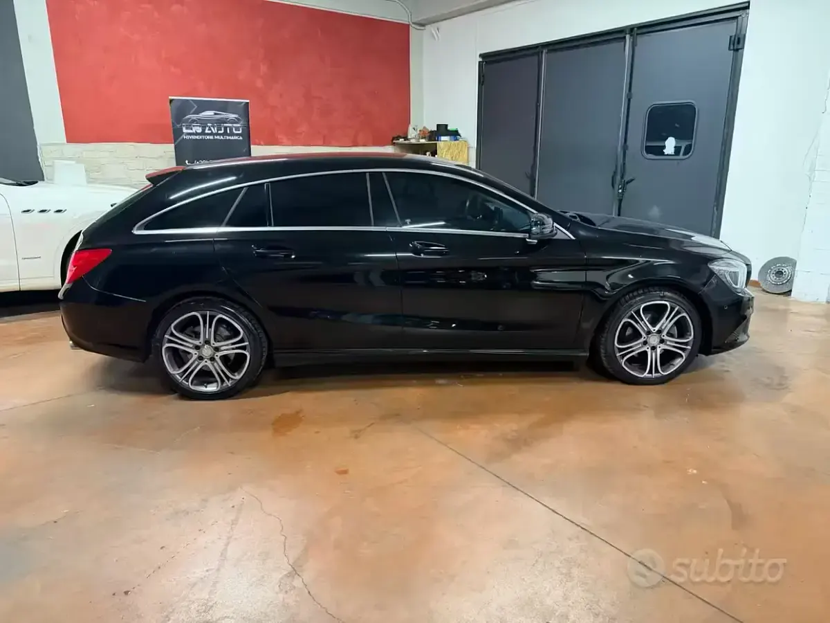 Usata Mercedes CLA200 136 CV (100 kW) 2015 Nero Coupé
