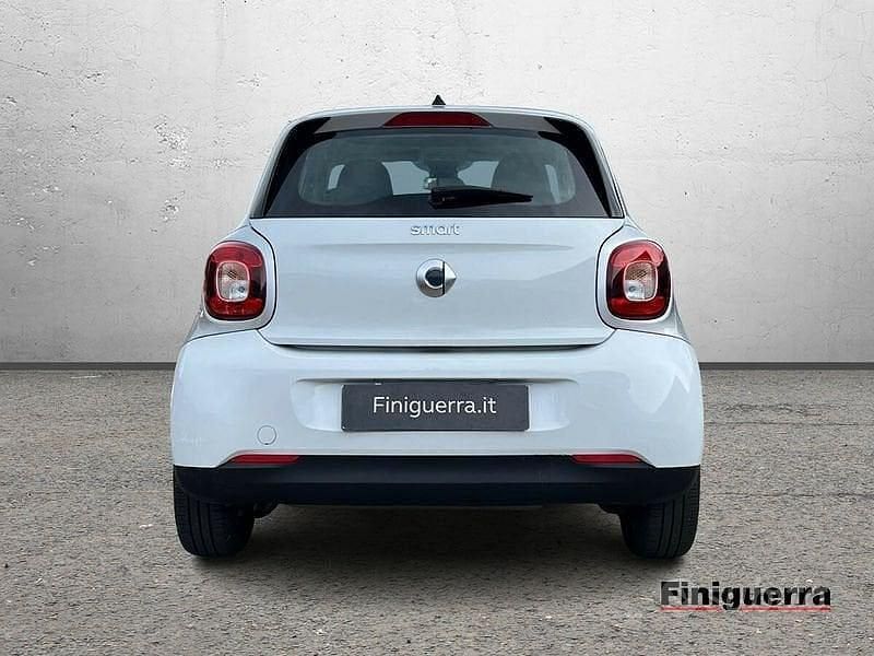 Usata Smart ForFour Prime 71 CV (52 kW) 2015 Bianco Utilitaria