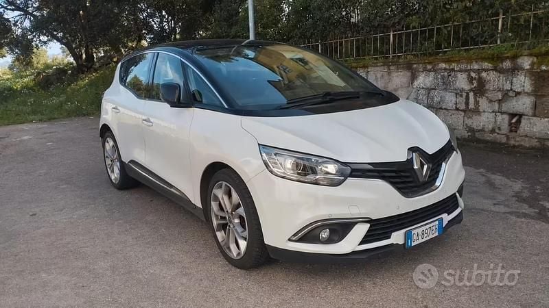 Usata Renault Scénic IV Initiale 120 CV (88 kW) 2020 Bianco Monovolume