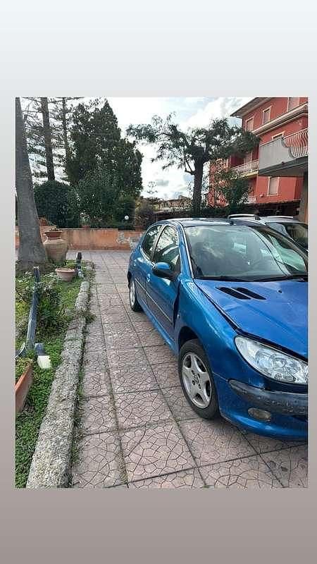 Usata Peugeot 206 68 CV (50 kW) 2005 Berlina