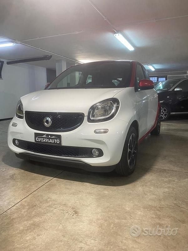 Usata Smart ForFour 89 CV (65 kW) 2017 Bianco Utilitaria