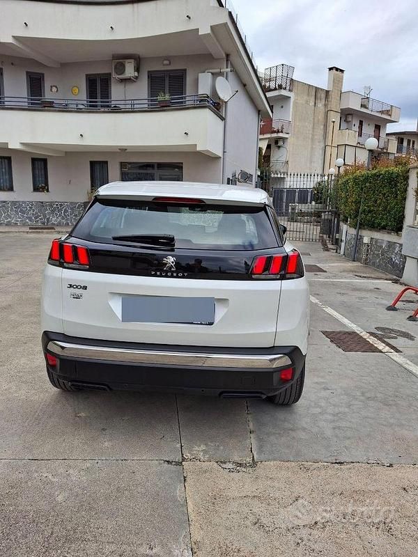 Usata Peugeot 3008 131 CV (96 kW) 2020 Bianco SUV