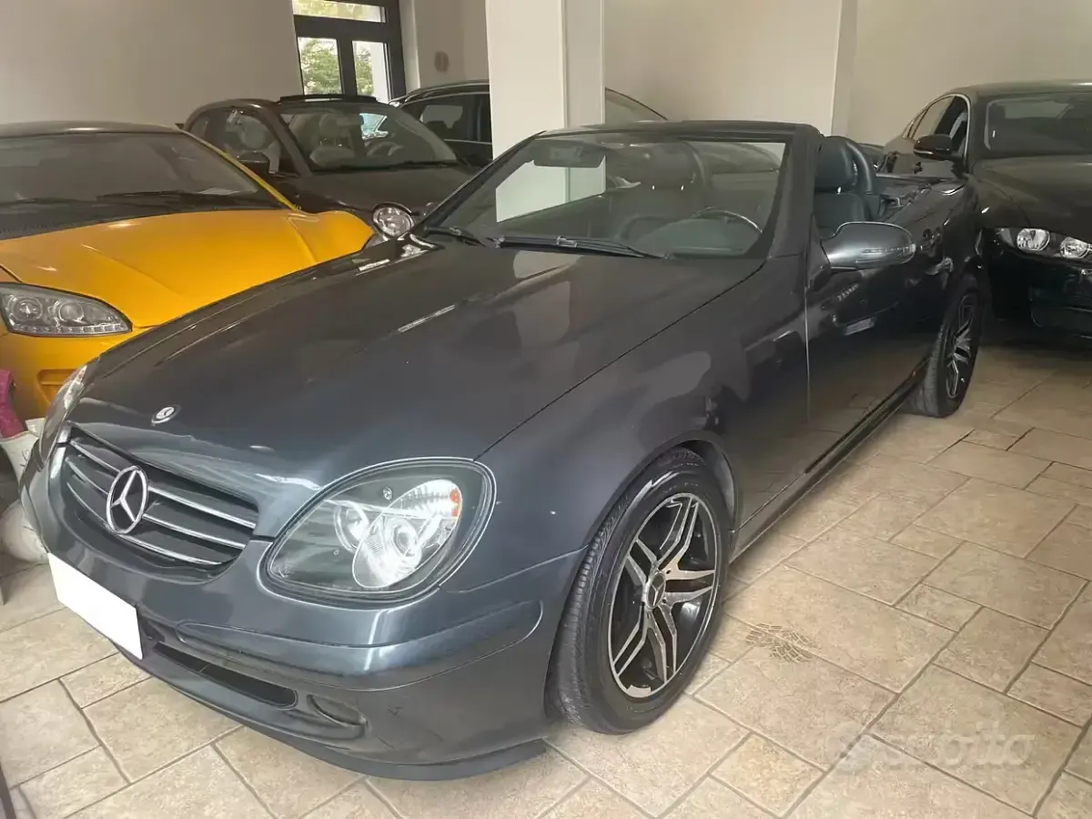 Usata Mercedes SLK200 163 CV (119 kW) 2001 Cabrio
