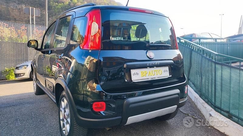 Usata Fiat Panda 4x4 S 75 CV (55 kW) 2014 Nero Utilitaria