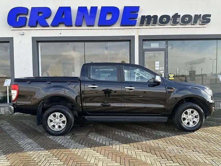 Begagnad Ford Ranger XLT 170 HK (125 kW) 2022 Svart Pickup