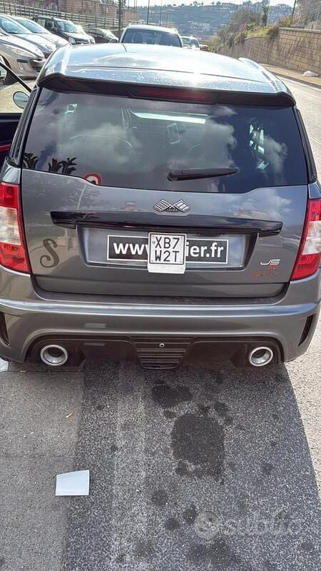 Grigio Usata 2017 Ligier JS50 Due volumi | 8000 € (Buon prezzo) - Immagine 1/4