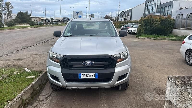 Usata Ford Ranger 160 CV (117 kW) 2016 Grigio Pick-up