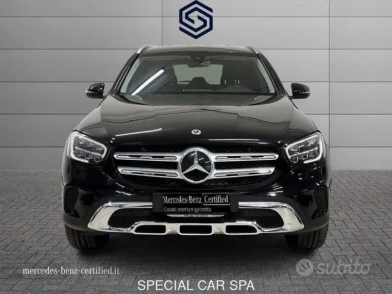 Usata Mercedes GLC300 194 CV (142 kW) 2022 Nero SUV
