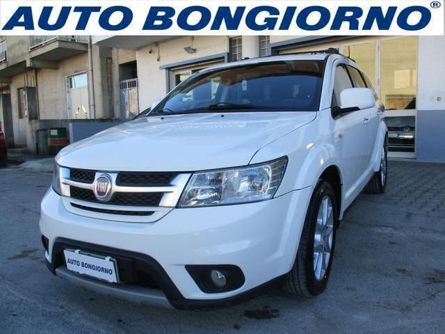 Bianco / pastello Usata 2012 Fiat Freemont Lounge SUV | 7900 € (Molto cara) - Immagine 1/4