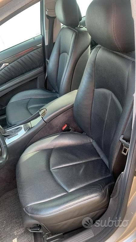 Usata Mercedes E280 2006 Grigio Berlina