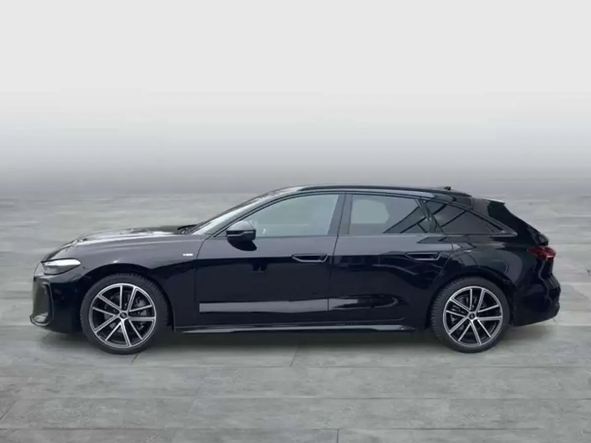 Usata Audi A5 S-Line 150 CV (110 kW) 2026 Nero Station wagon