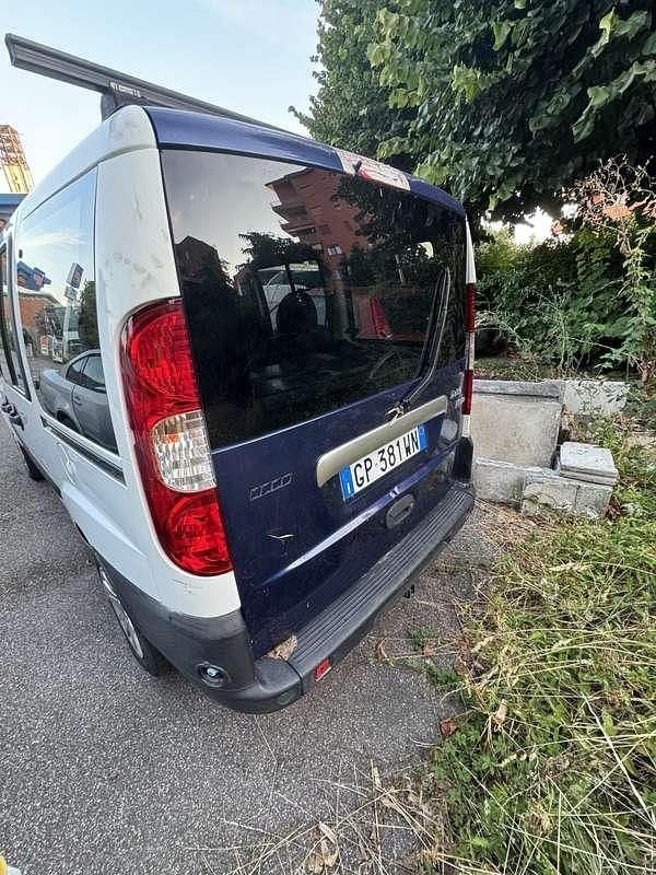 Usata Fiat Doblò Active 103 CV (75 kW) 2010 Monovolume
