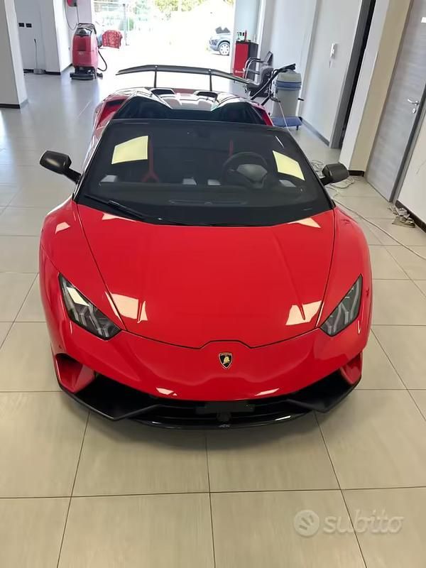 Usata Lamborghini Huracán 640 CV (470 kW) 2019 Rosso Cabrio