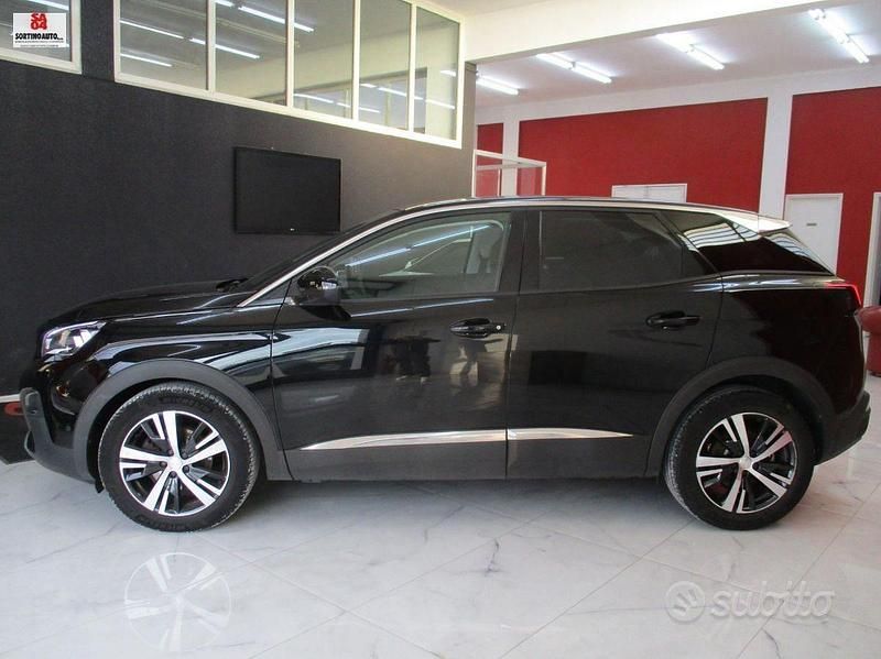 Usata Peugeot 3008 Allure 131 CV (96 kW) 2020 Nero SUV