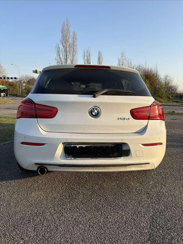 Usata BMW 116 Sport Line 116 CV (85 kW) 2016 Bianco Utilitaria