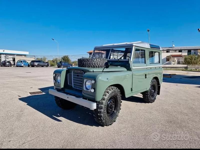 Usata Land Rover 88 1981 Verde SUV