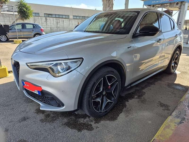 Usata Alfa Romeo Stelvio Sprint 190 CV (139 kW) 2020 SUV