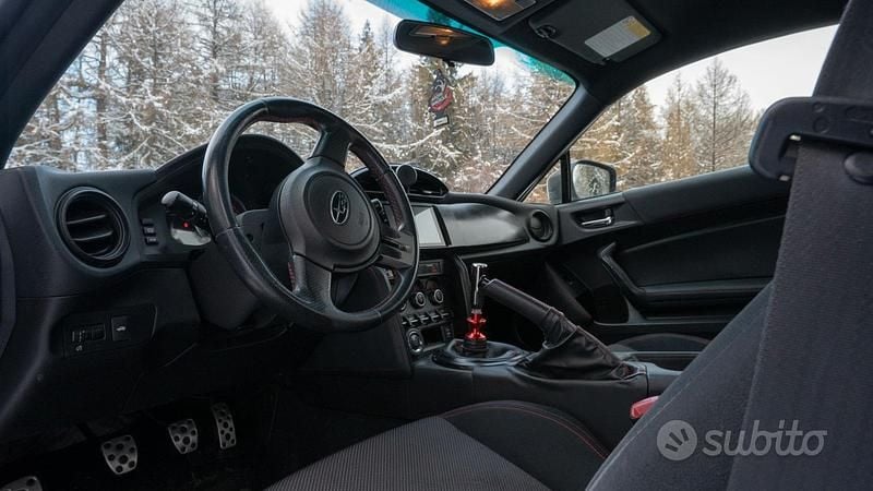 Usata Subaru BRZ 200 CV (147 kW) 2014 Bianco Coupé