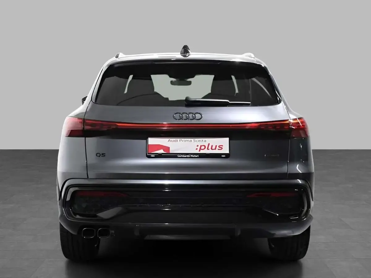 Nuova Audi Q5 Business 204 CV (150 kW) 2026 Grigio daytona perlato SUV