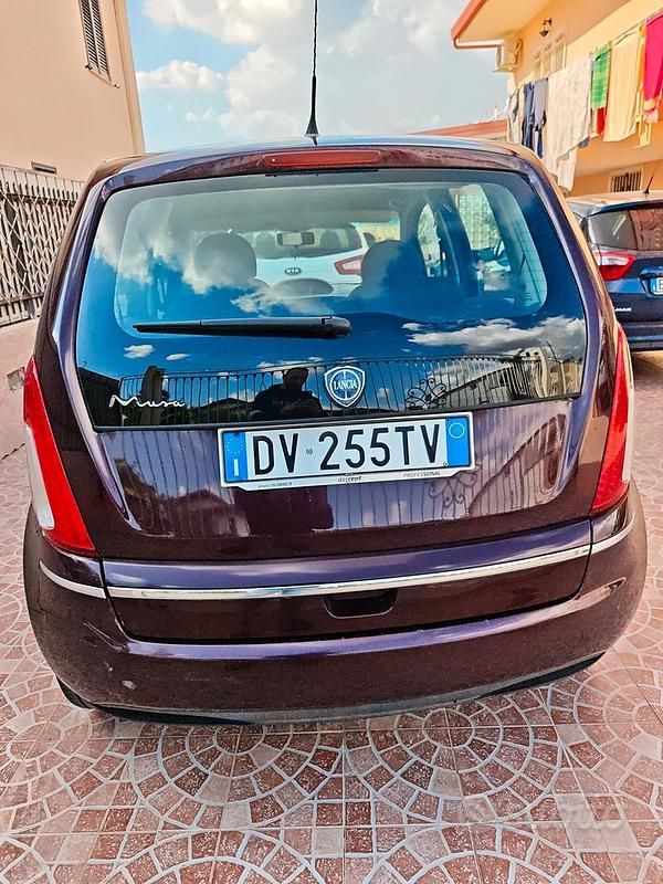Usata Lancia Musa 120 CV (88 kW) 2009 Monovolume