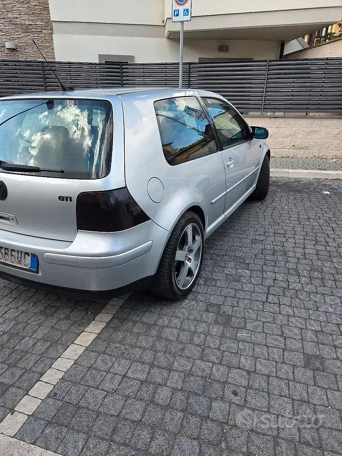 Usata VW Golf IV GTI 150 CV (110 kW) 2003 Grigio Berlina