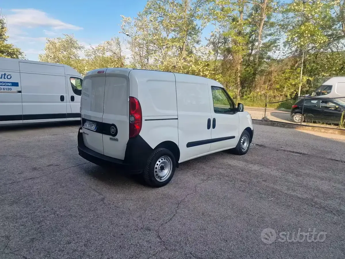 Brugt Fiat Doblò S 105 HK (77 kW) 2021 Hvid MPV