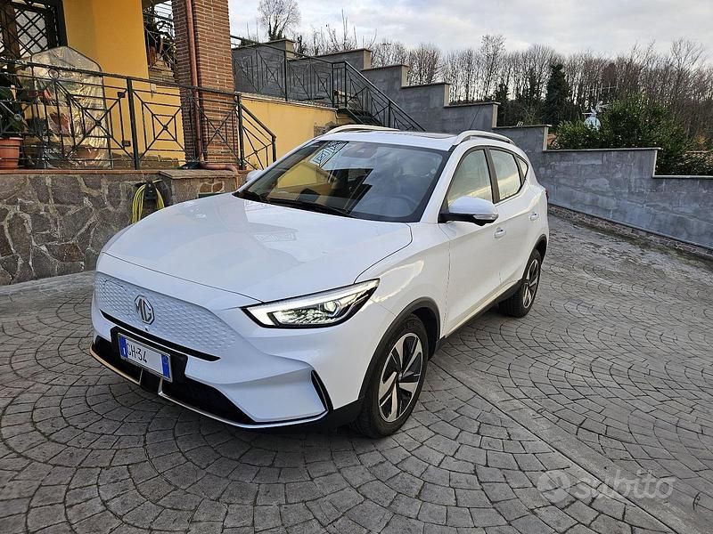 Usata MG ZS Luxury 114 kW (156 CV) 2022 Bianco Berlina