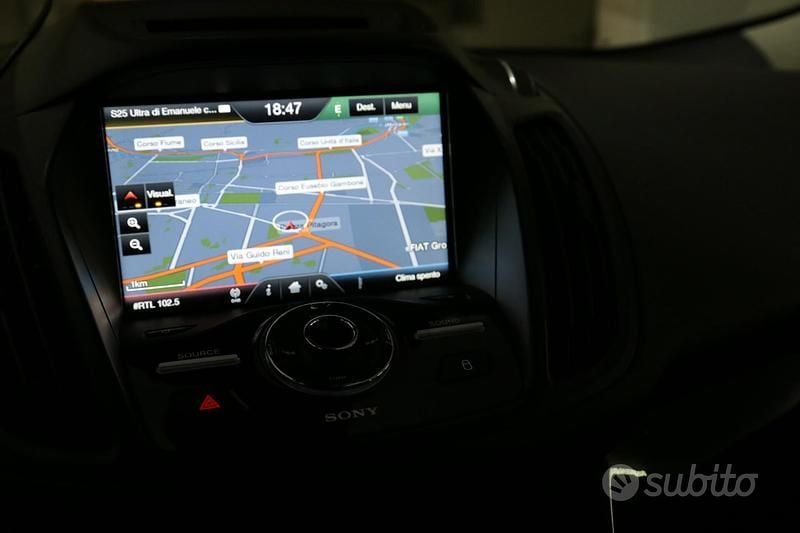 Usata Ford Kuga Titanium 150 CV (110 kW) 2015 Bianco pastello SUV