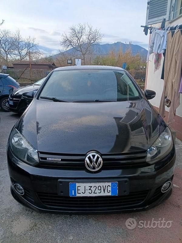 Usata VW Golf VI 105 CV (77 kW) 2011 Nero Utilitaria