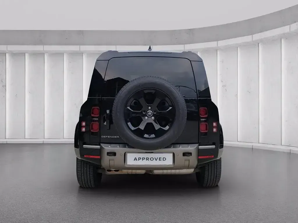 Usata Land Rover Defender SE Dynamic 200 CV (147 kW) 2025 Nero SUV