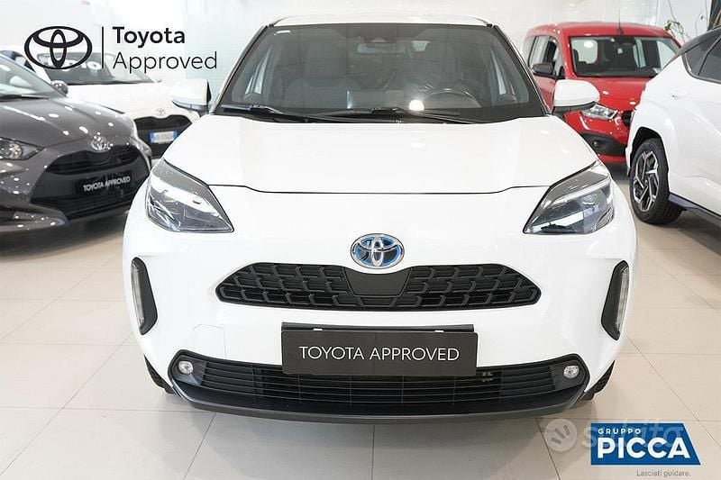 Usata Toyota Yaris Cross Trend 116 CV (85 kW) 2021 Grigio SUV