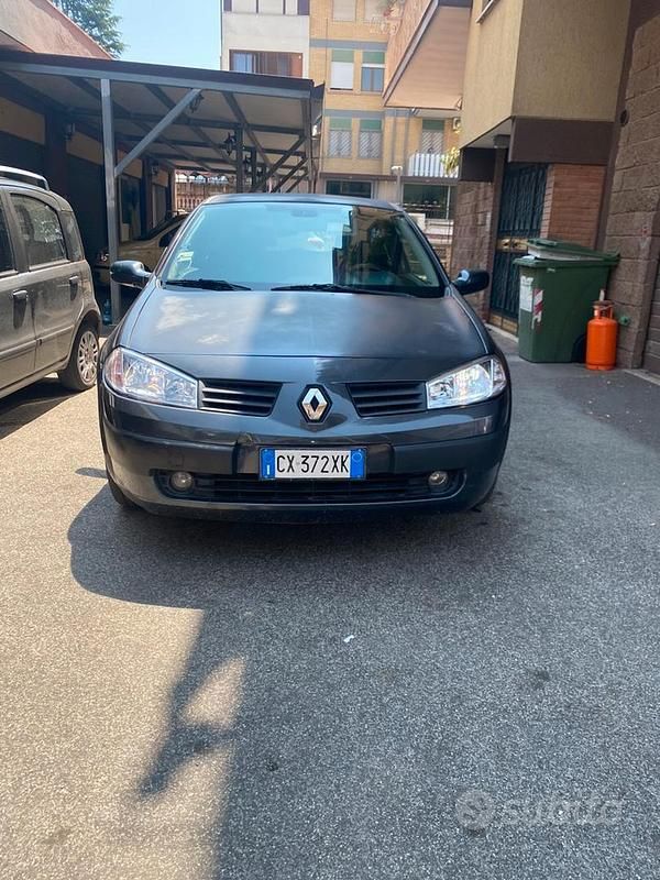 Usata Renault Mégane Sportway 100 CV (73 kW) 2005 Blu Monovolume