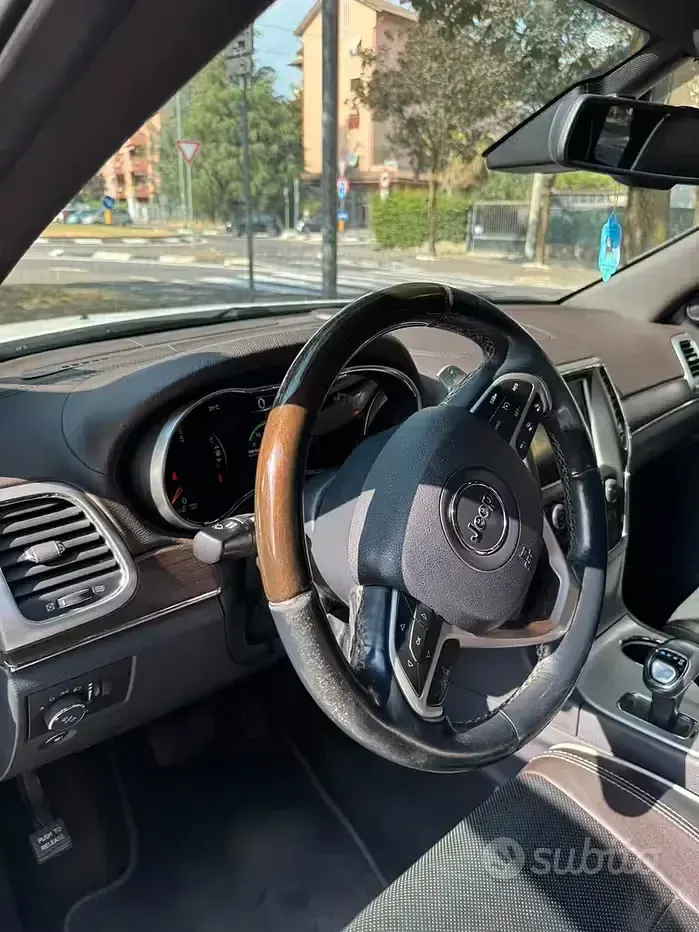 Usata Jeep Grand Cherokee 250 CV (183 kW) 2015 Bianco SUV