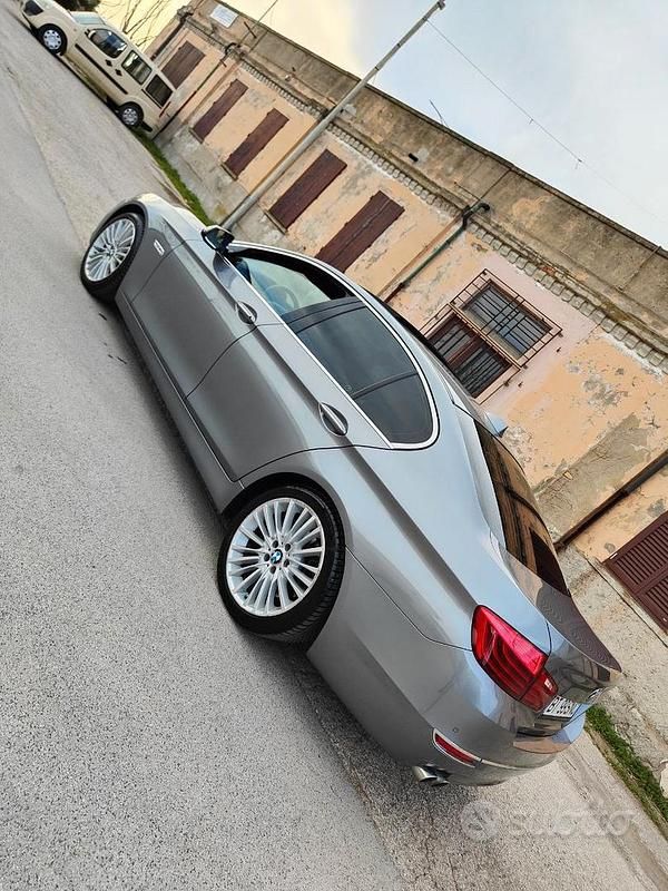 Usata BMW 520 184 CV (135 kW) 2014 Grigio Berlina