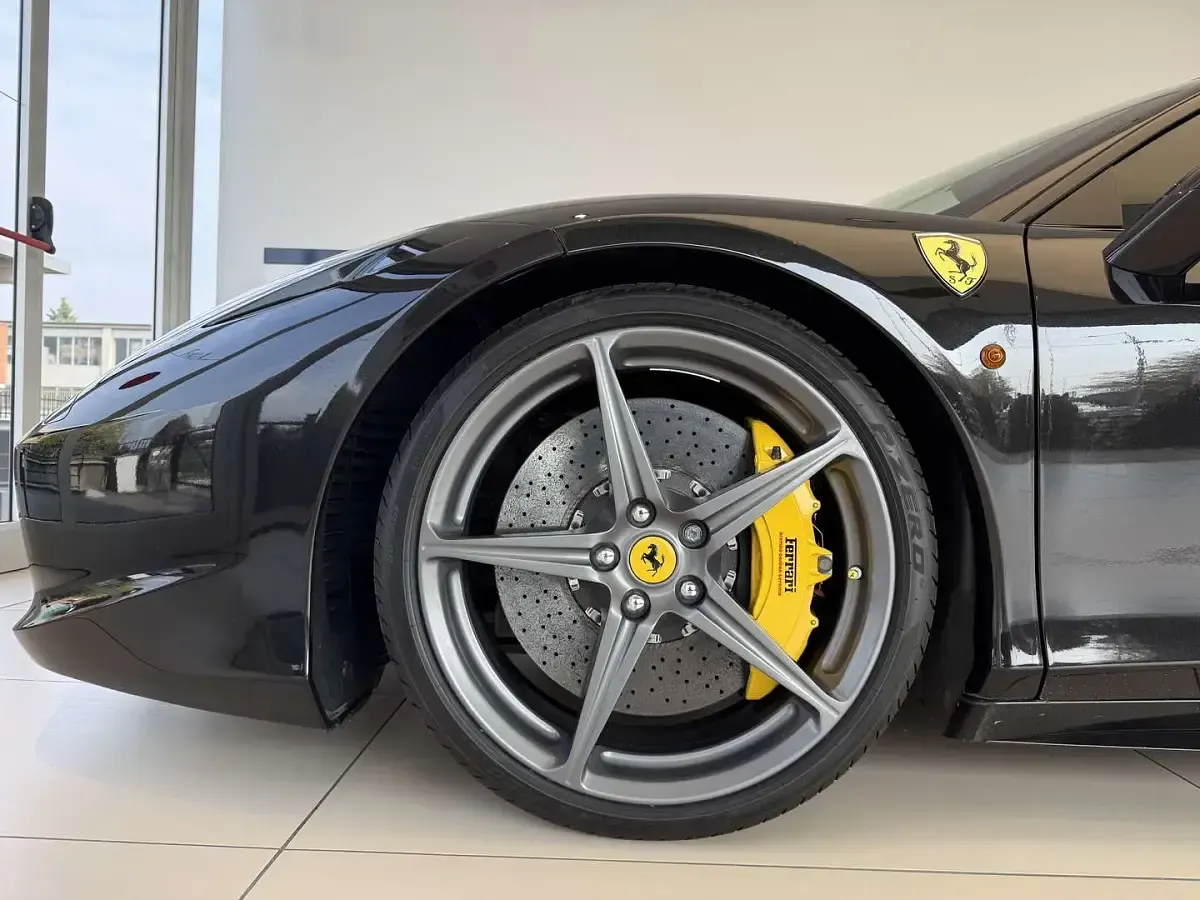 Usata Ferrari 458 570 CV (419 kW) 2011 Nero daytona Berlina