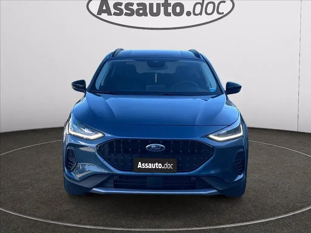Usata Ford Focus Active 125 CV (91 kW) 2022 Blu metallizzato SUV