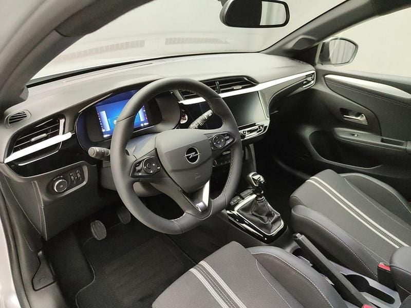 Usata Opel Corsa 101 CV (74 kW) 2025 Grigio Utilitaria