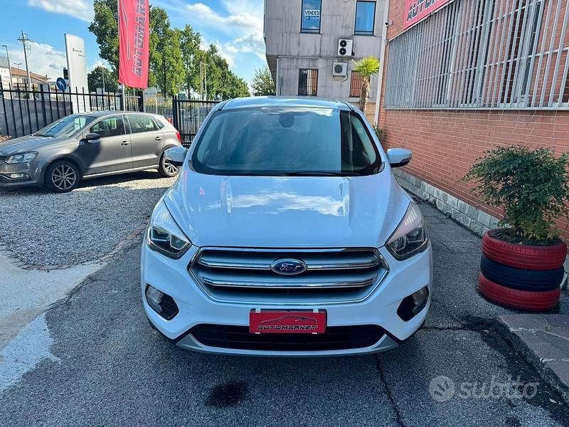 Usata Ford Kuga Titanium 120 CV (88 kW) 2019 Bianco SUV