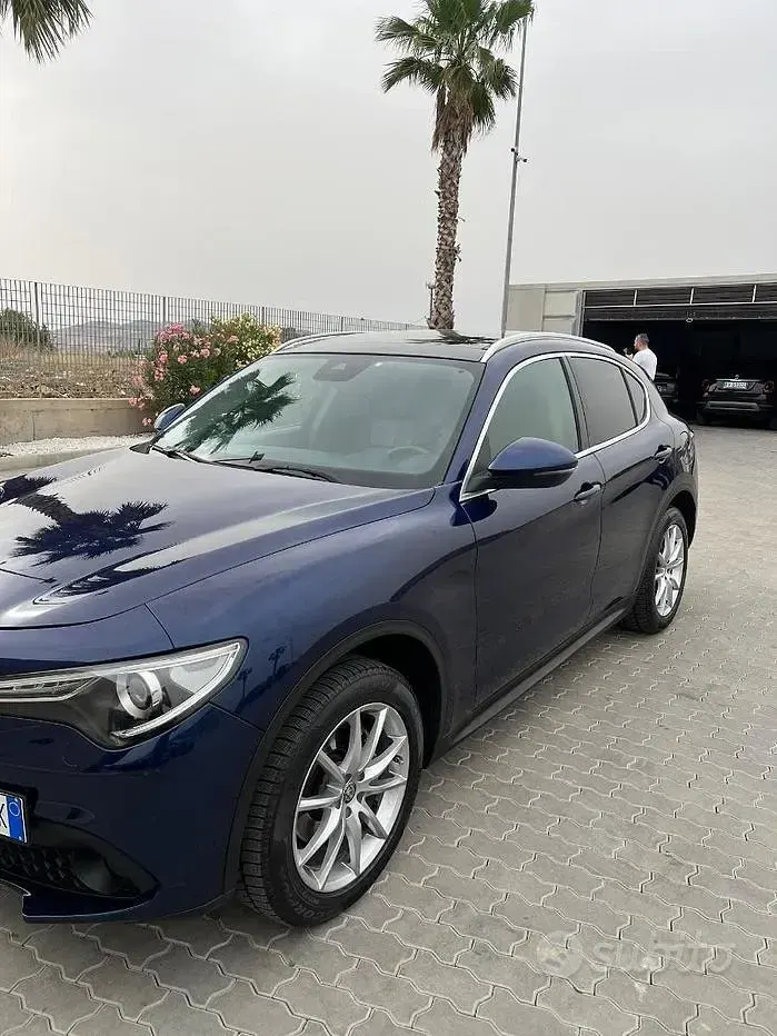 Usata Alfa Romeo Stelvio 210 CV (154 kW) 2017 Blu SUV