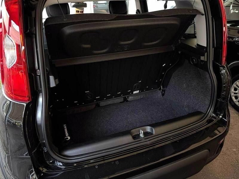 Nuova Fiat Panda Pop 69 CV (50 kW) 2025 Nero Utilitaria